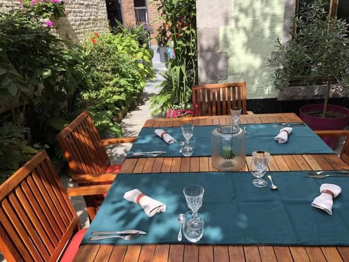 Bed and Breakfast Couque Cuivree II Динан Экстерьер фото