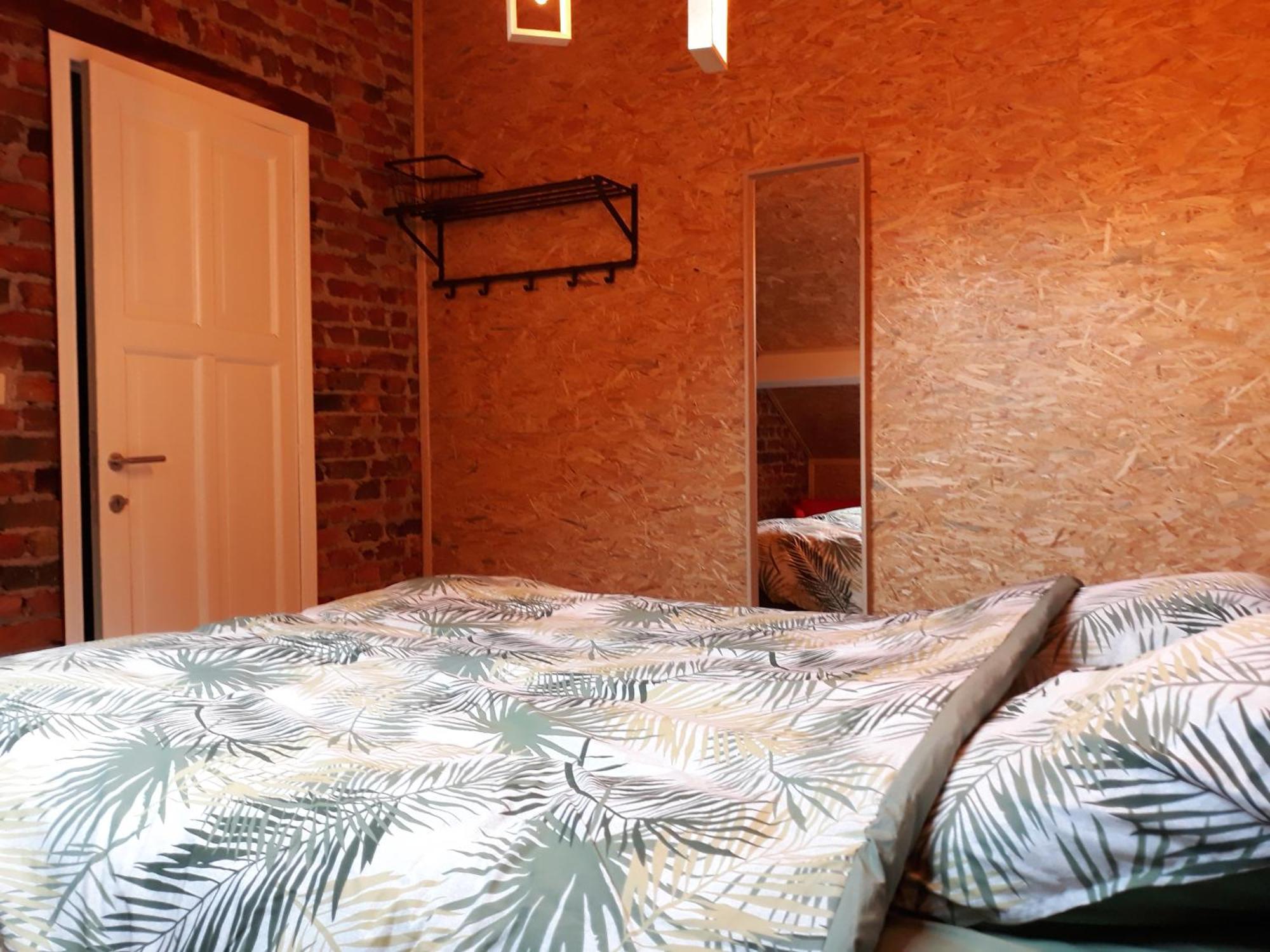 Bed and Breakfast Couque Cuivree II Динан Экстерьер фото